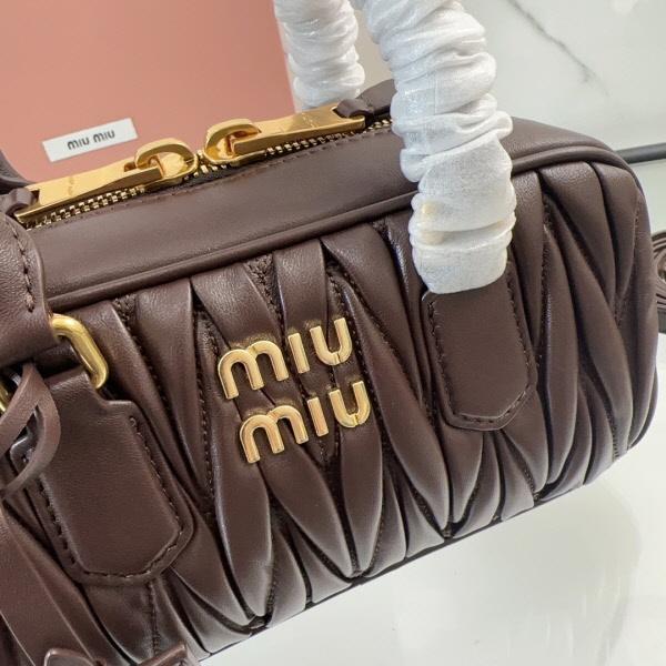 0img_004.jpg