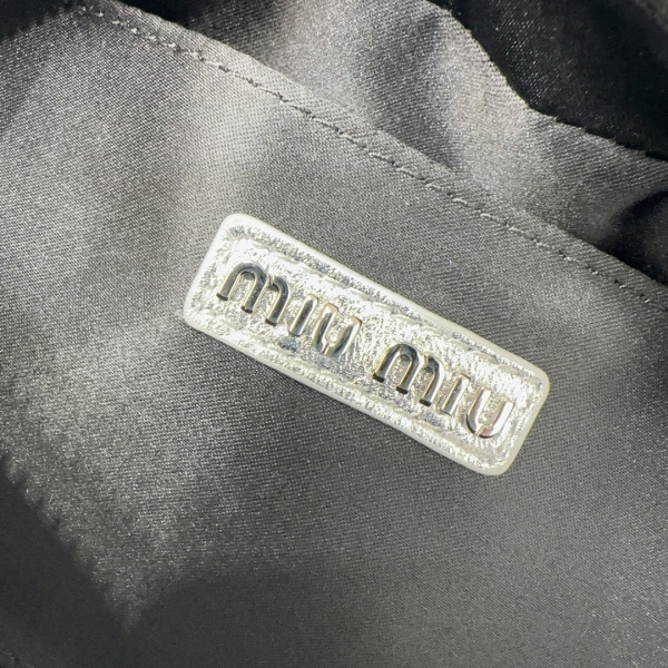 0img_008.jpg
