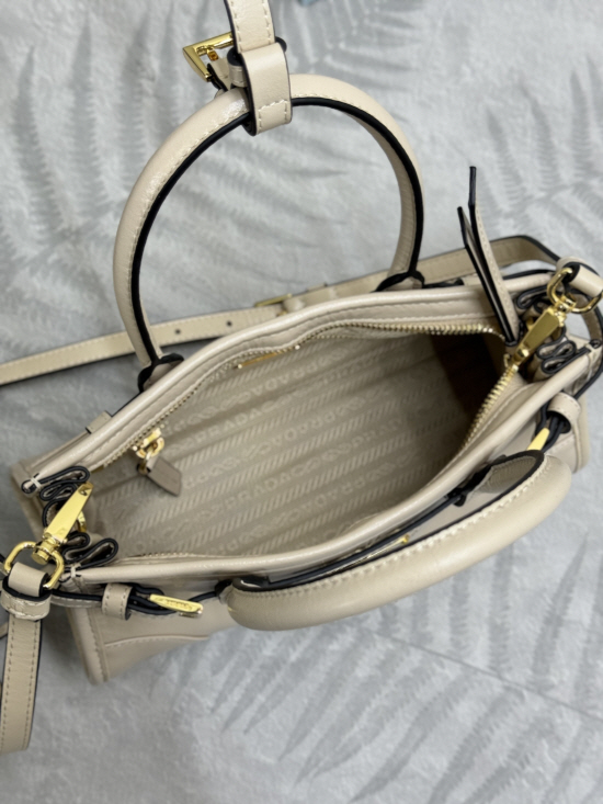 00img_008.jpg