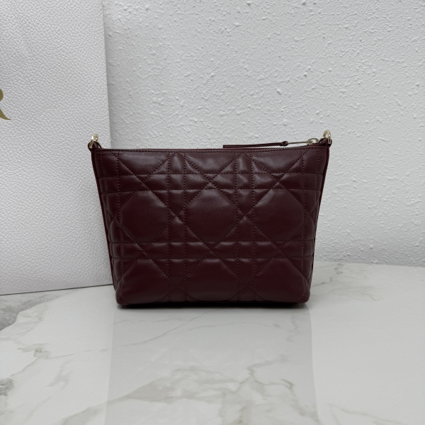 00img_004.jpg