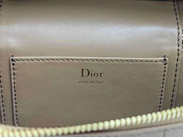 00img_009.jpg